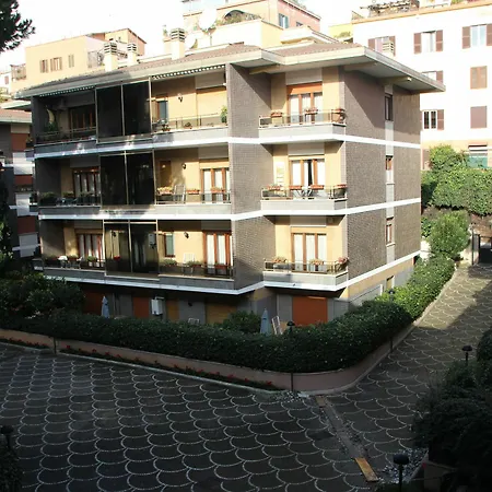 Bed Rooms Rome Bed & Breakfast *